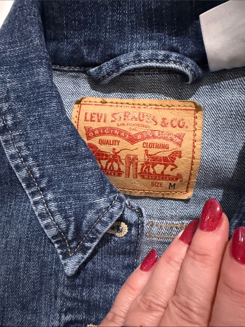 Jean jacket - Picture 3 of 4